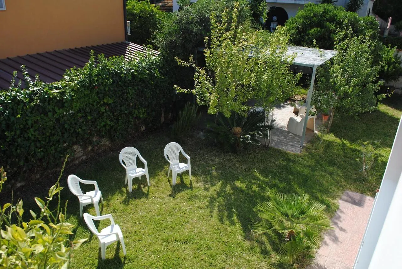 Summer Beach Rooms Fontane Bianche Italy